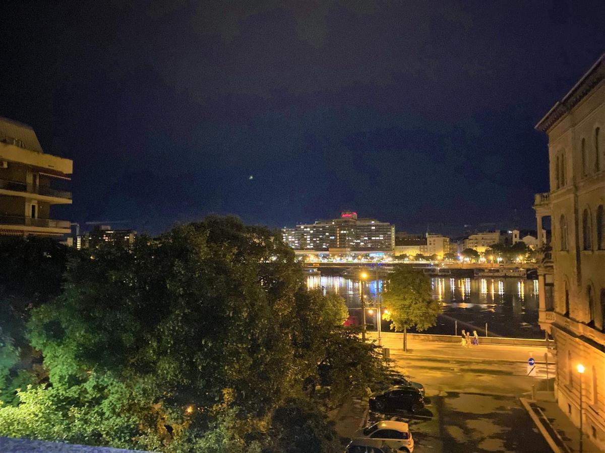 Danube View Artapartment With Balcony 布达佩斯 外观 照片